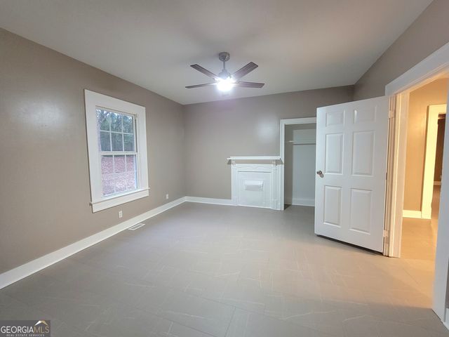 202 E Railroad Street, Valley, AL 36854