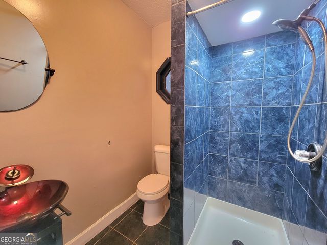 202 E Railroad Street, Valley, AL 36854