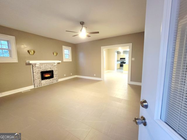 202 E Railroad Street, Valley, AL 36854