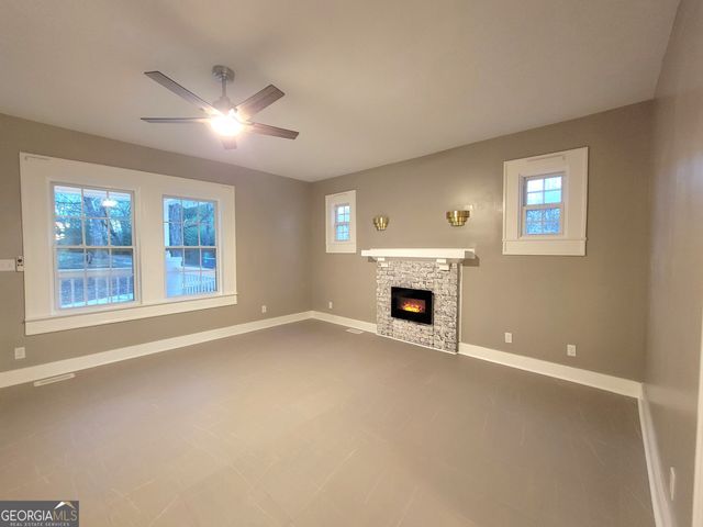 202 E Railroad Street, Valley, AL 36854