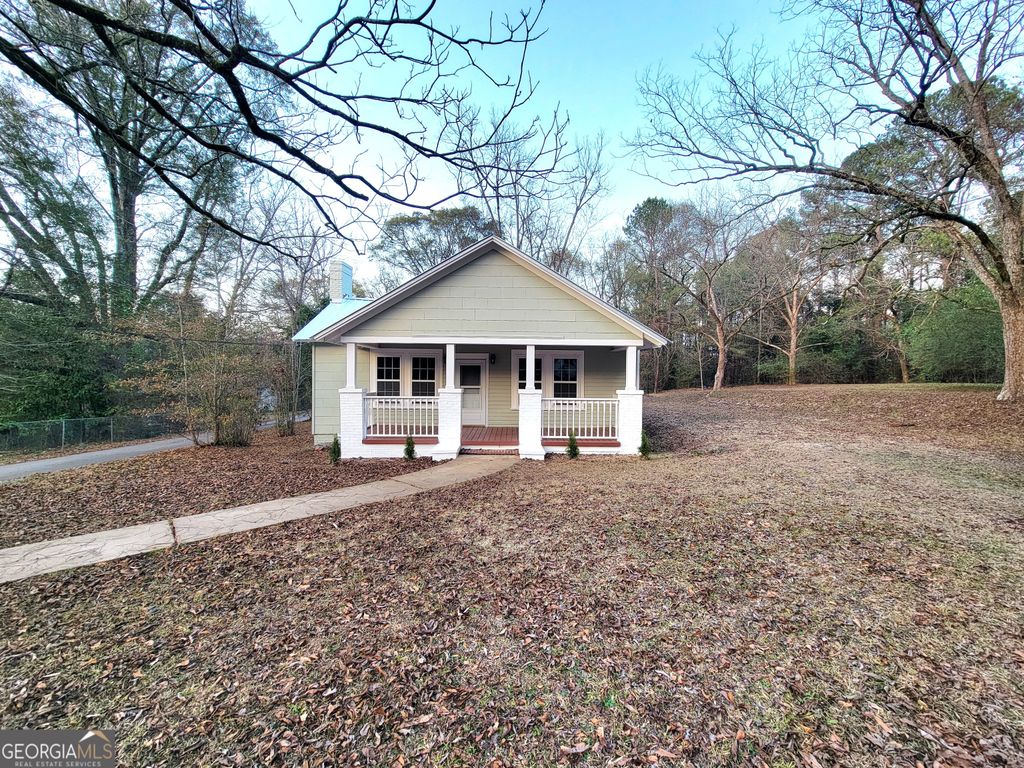 202 E Railroad Street, Valley, AL 36854