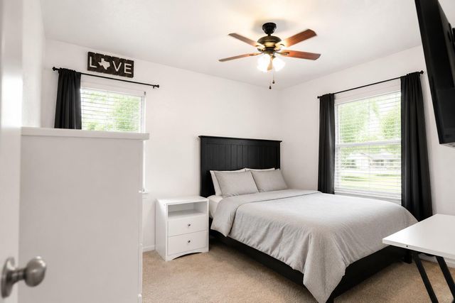 59 Caladium Court, Lake Jackson, TX 77566