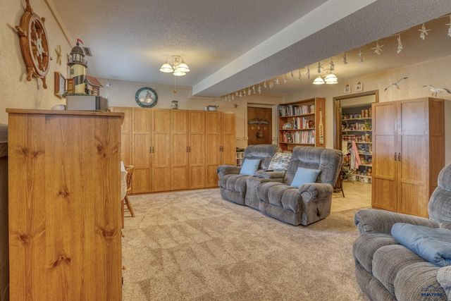 2620 TOMAHAWK DR, Rapid City, SD 57701