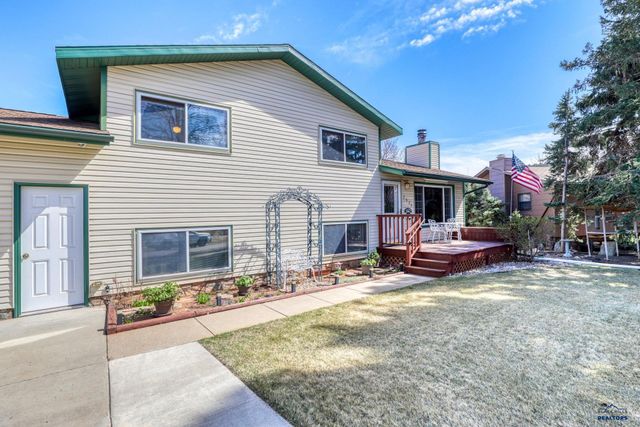 2620 TOMAHAWK DR, Rapid City, SD 57701