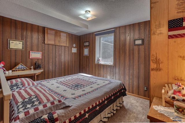 2620 TOMAHAWK DR, Rapid City, SD 57701