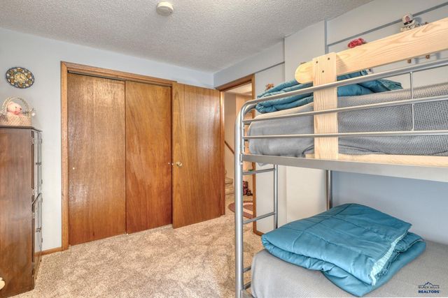 2620 TOMAHAWK DR, Rapid City, SD 57701