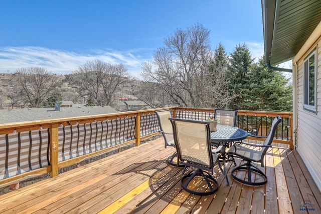 2620 TOMAHAWK DR, Rapid City, SD 57701