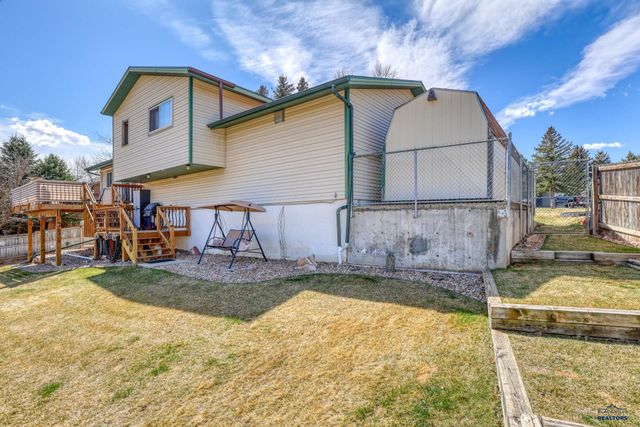2620 TOMAHAWK DR, Rapid City, SD 57701
