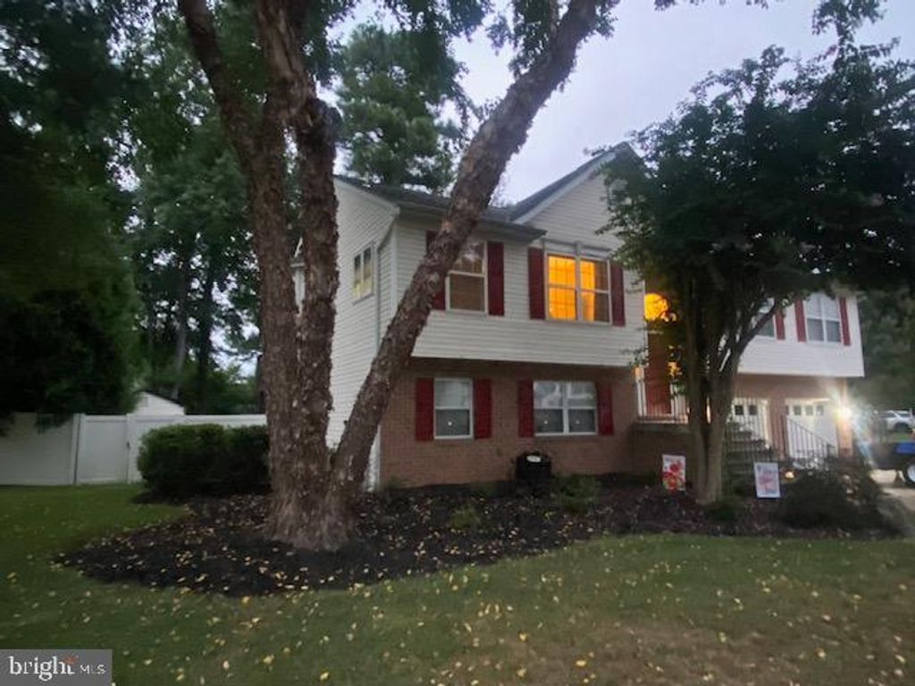 108 MYRTLELEAF CIR, La Plata, MD 20646