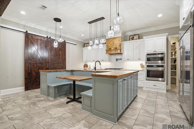 215 Burkett Ln, Denham Springs, LA 70706