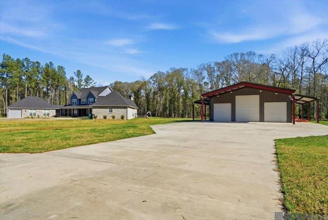 215 Burkett Ln, Denham Springs, LA 70706