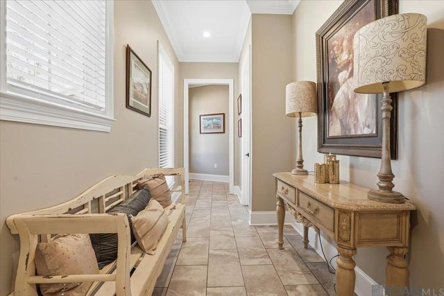 215 Burkett Ln, Denham Springs, LA 70706