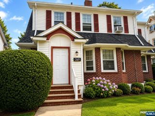 269 Cherry Lane, Teaneck, NJ 07666