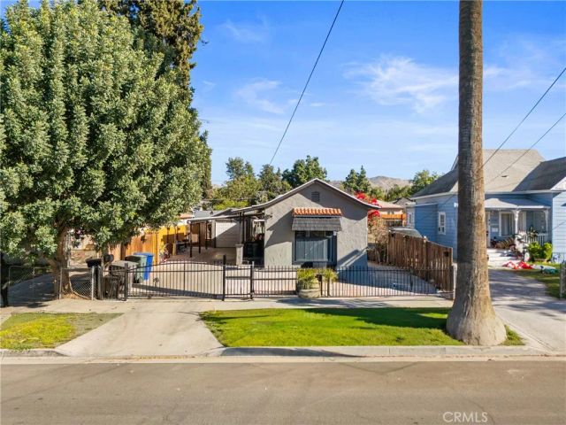 3420 Comer Avenue, Riverside, CA 92507