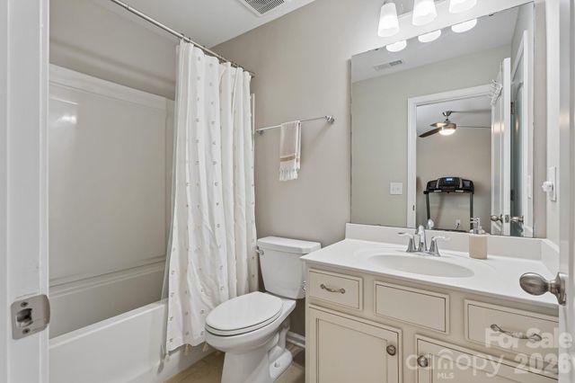 177 Falls Cove Drive, Troutman, NC 28166