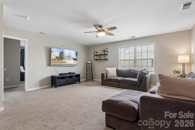 177 Falls Cove Drive, Troutman, NC 28166
