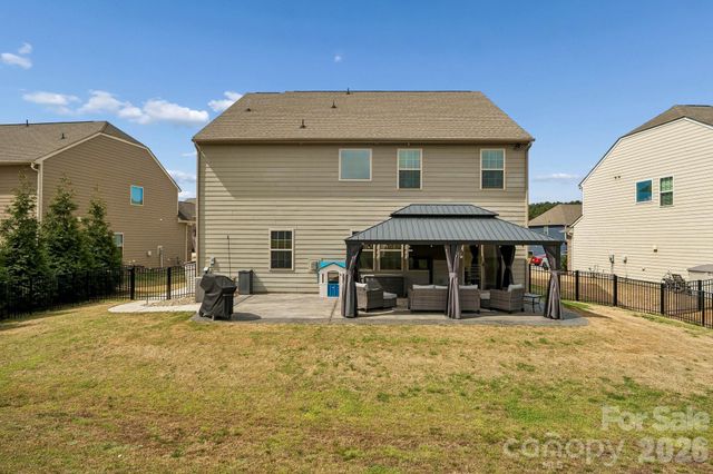 177 Falls Cove Drive, Troutman, NC 28166
