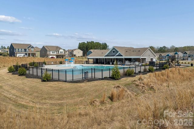 177 Falls Cove Drive, Troutman, NC 28166