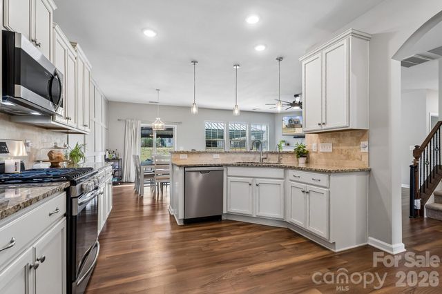 177 Falls Cove Drive, Troutman, NC 28166