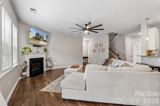 177 Falls Cove Drive, Troutman, NC 28166