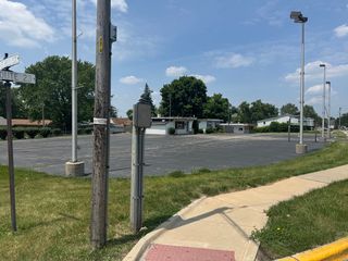 227 Sycamore Road, Genoa, IL 60135