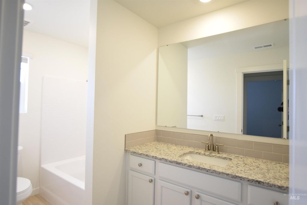 4589 E Vera Cruz St, Nampa, ID 83687 photo 13