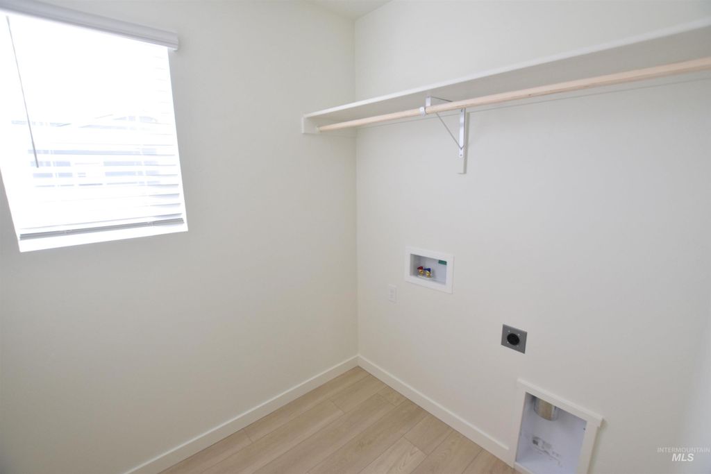 4589 E Vera Cruz St, Nampa, ID 83687 photo 14