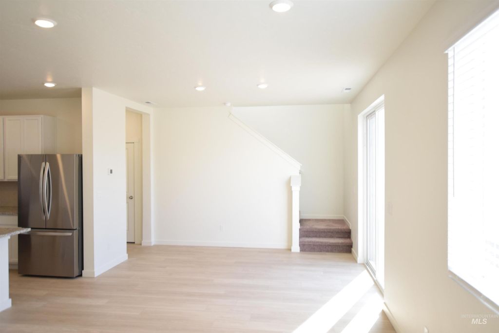 4589 E Vera Cruz St, Nampa, ID 83687 photo 4