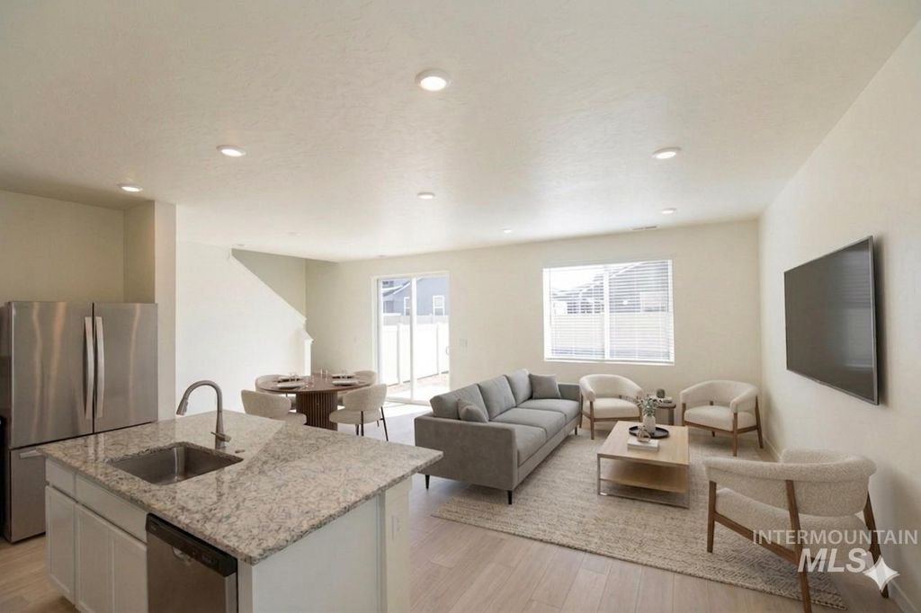 4589 E Vera Cruz St, Nampa, ID 83687 photo 6