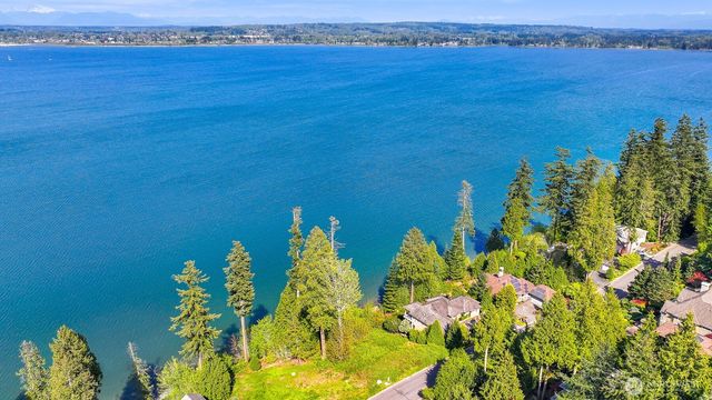 5414 Night Heron Drive, Blaine, WA 98230