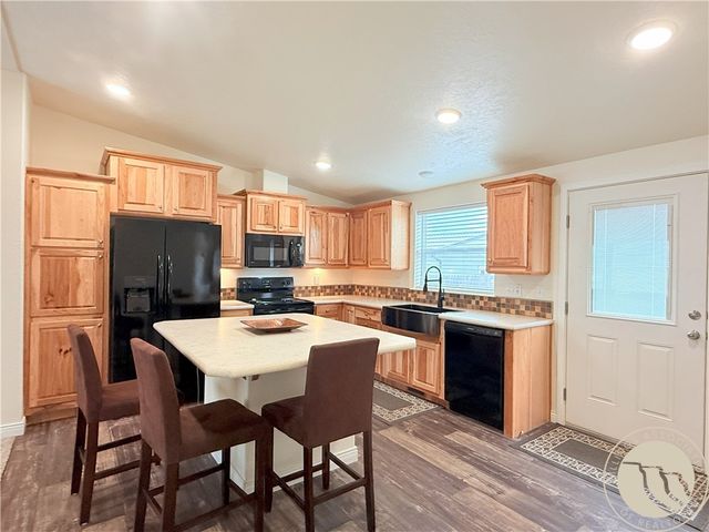 101 S 2nd STREET, Roberts, MT 59070