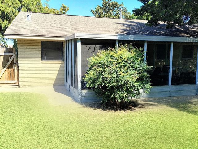 3005 Somerset Avenue, Texas City, TX 77590