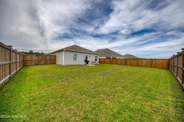 1166 King Eider Way, Winnabow, NC 28479