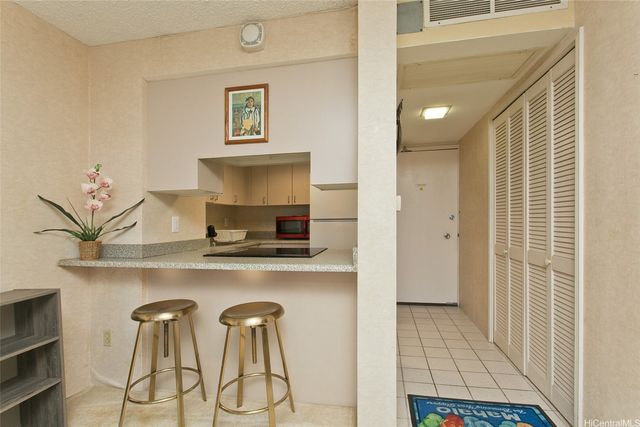 440 Seaside Avenue 605, Honolulu, HI 96815