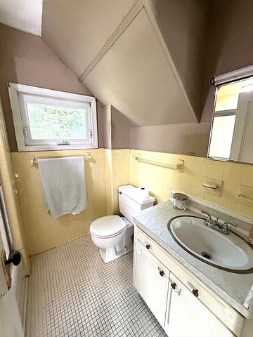 63 Howard St, Norwood, MA 02062
