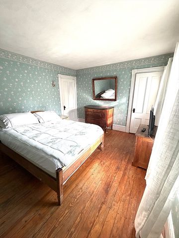 63 Howard St, Norwood, MA 02062