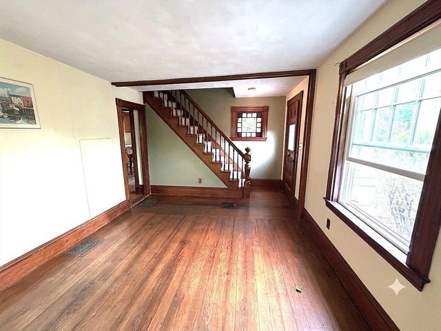 63 Howard St, Norwood, MA 02062