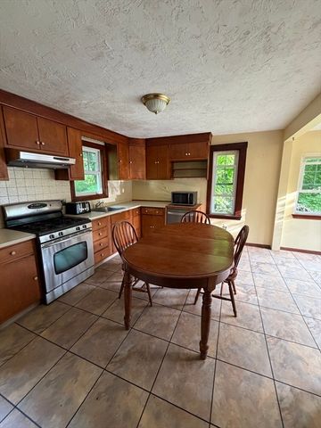 63 Howard St, Norwood, MA 02062