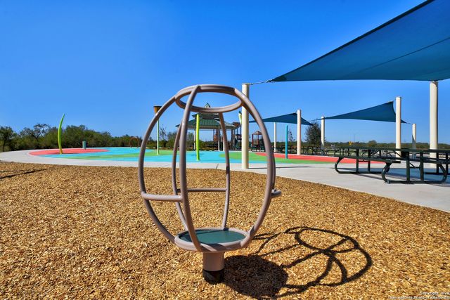 4022 Lena Gardens, Von Ormy, TX 78073