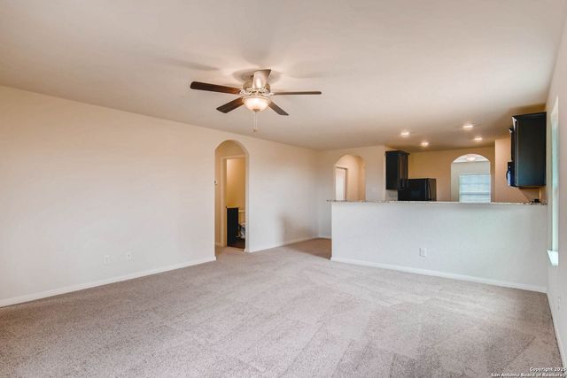 4022 Lena Gardens, Von Ormy, TX 78073