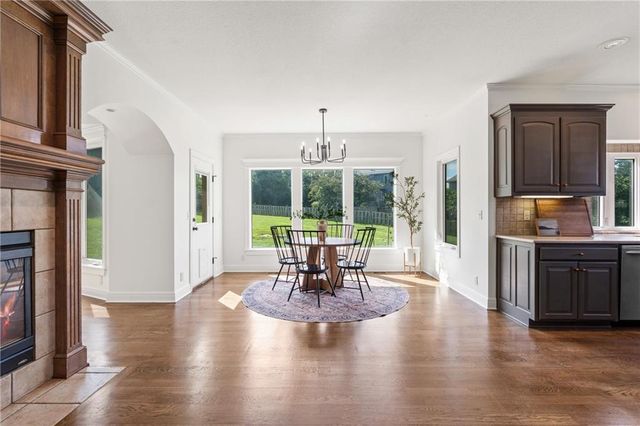 22907 W 48TH Street, Shawnee, KS 66226