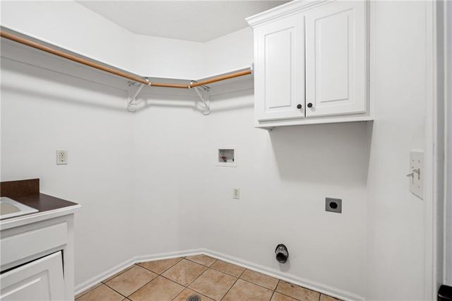 22907 W 48TH Street, Shawnee, KS 66226