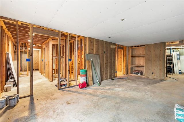 22907 W 48TH Street, Shawnee, KS 66226