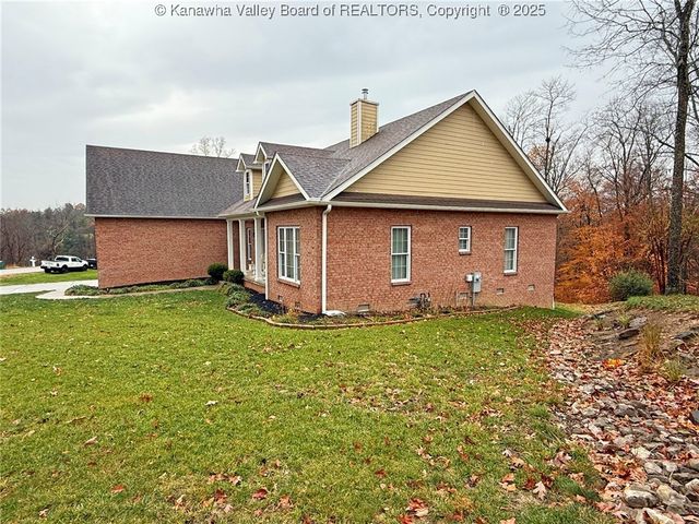 1236 Crooked Creek Road, Scott Depot, WV 25560