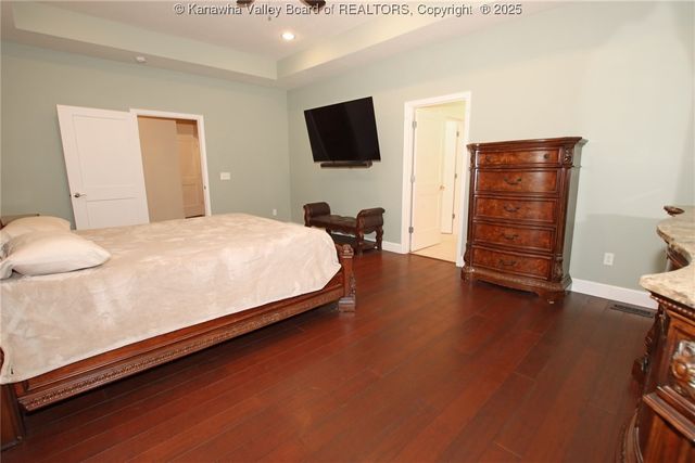 1236 Crooked Creek Road, Scott Depot, WV 25560