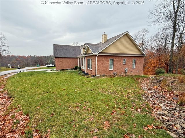 1236 Crooked Creek Road, Scott Depot, WV 25560