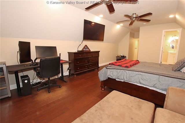 1236 Crooked Creek Road, Scott Depot, WV 25560