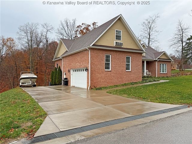 1236 Crooked Creek Road, Scott Depot, WV 25560