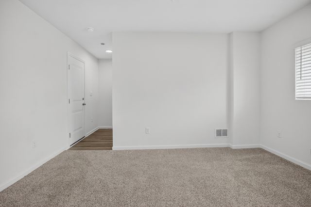 2257 Glacier Street, Mundelein, IL 60060