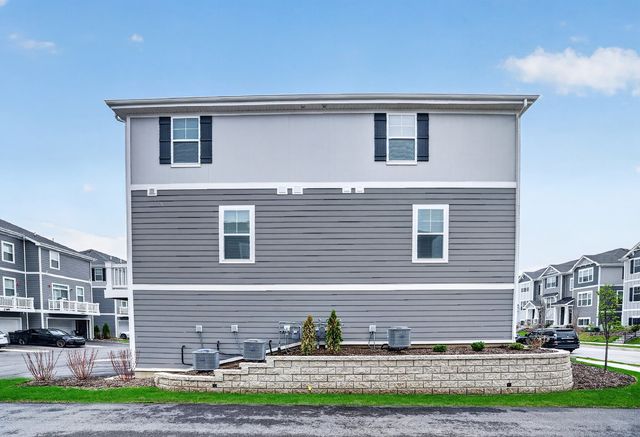 2257 Glacier Street, Mundelein, IL 60060